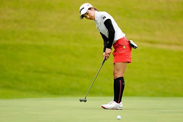 Hiromu Ono of Japan attempts a putt on the 8th green during the first round of the Sky Ladies ABC Cup at the ABC Golf Club on June 29, 2021 in Kato,...