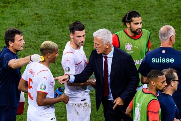 Switzerland Head Coach Vladimir Petkovic talks to Manuel Akanji of Switzerland during the UEFA Euro 2020 Championship Round of 16 match between...