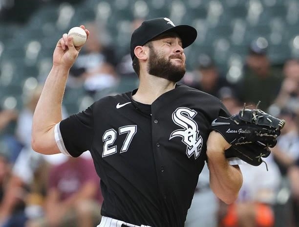Starting pitcher Lucas Giolito of the Chicago White Sox delivers the ball against the Minnesota Twins at Guaranteed Rate Field on June 29, 2021 in...