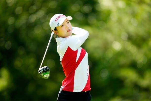 Simin Feng of China hits her tee shot on the 2nd hole during the second round of the Sky Ladies ABC Cup at the ABC Golf Club on June 30, 2021 in...