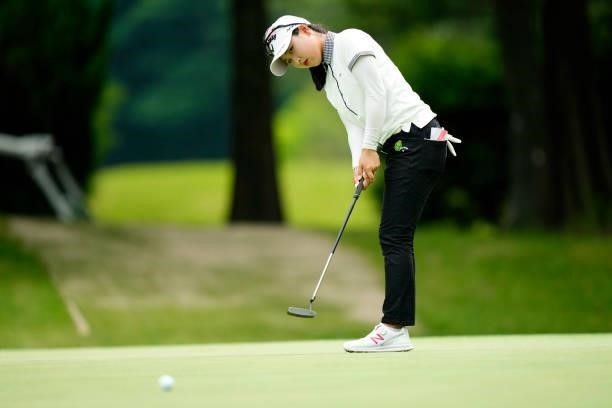 Hana Lee of South Korea attempts a putt on the 3rd green during the second round of the Sky Ladies ABC Cup at the ABC Golf Club on June 30, 2021 in...