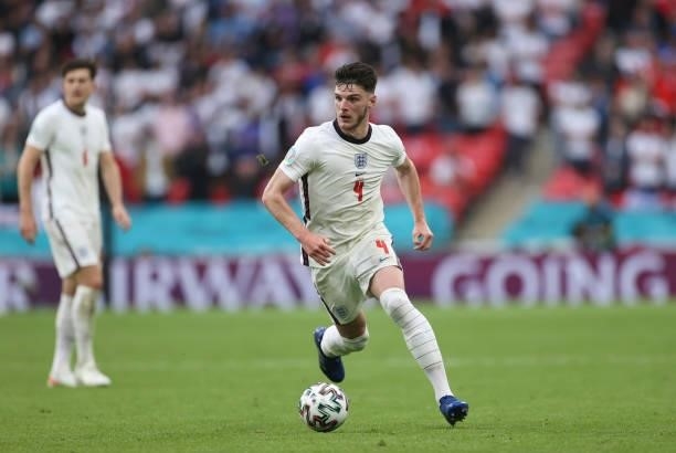 Declan Rice of England runs with the ball during the UEFA Euro 2020 Championship Round of 16 match between England and Germany at Wembley Stadium on...