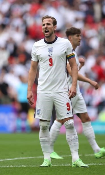 Harry Kane of England gives his team instructions during the UEFA Euro 2020 Championship Round of 16 match between England and Germany at Wembley...