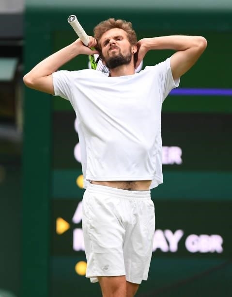Oscar Otte of Germany reacts in his Men's Singles Second Round match against Andy Murray of Great Britain during Day Three of The Championships -...