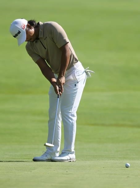 Satoshi Kodaira of Japan putts on the third green during the first round of the Rocket Mortgage Classic on July 01, 2021 at the Detroit Golf Club in...