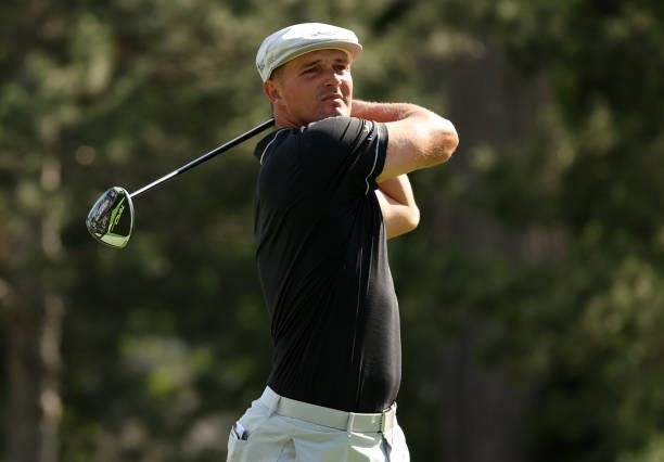 Bryson DeChambeau plays his shot from the fourth tee during the first round of the Rocket Mortgage Classic on July 01, 2021 at the Detroit Golf Club...