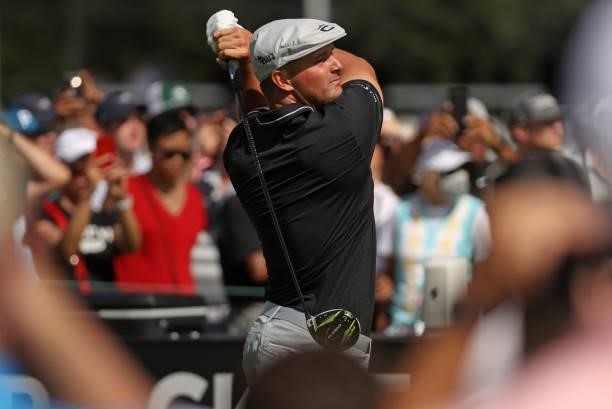 Bryson DeChambeau plays his shot from the third tee during the first round of the Rocket Mortgage Classic on July 01, 2021 at the Detroit Golf Club...