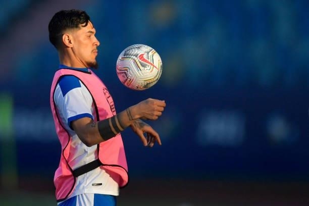 Gustavo Gomez of Paraguay warms up prior to a quarterfinal match between Peru and Paraguay as part of Copa America Brazil 2021 at Estadio Olimpico on...