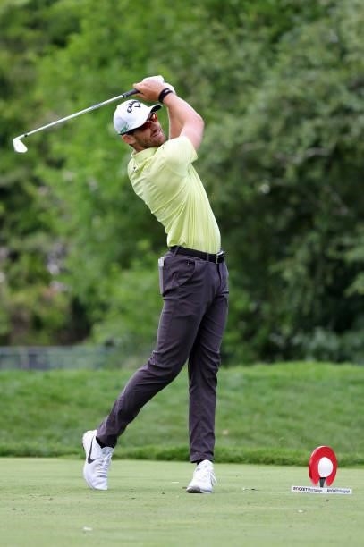 Patrick Rodgers plays his shot from the ninth tee during the second round of the Rocket Mortgage Classic on July 02, 2021 at the Detroit Golf Club in...
