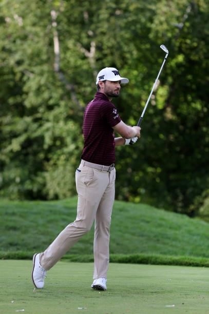 Kyle Stanley plays his shot from the ninth tee during the second round of the Rocket Mortgage Classic on July 02, 2021 at the Detroit Golf Club in...