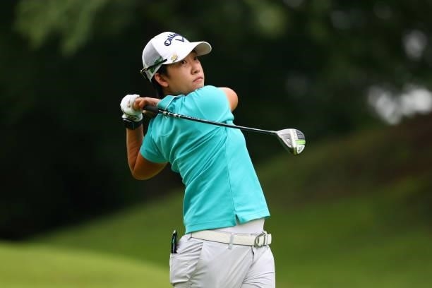 Hee-kyung Bae of South Korea hits her tee shot on the 2nd hole during the first round of the Shiseido Ladies Open at Totsuka Country Club on July 3,...
