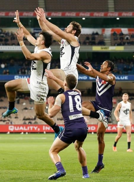 Levi Casboult of the Blues attempts tr mark the ball during the round 16 AFL match between Fremantle Dockers and Carlton Blues at the Melbourne...