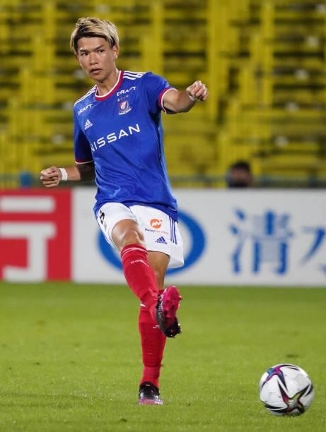 Takahiro Ohgihara of Yokohama F.Marinos in action during the J.League Meiji Yasuda J1 match between Kashiwa Reysol and Yokohama F.Marinos at Sankyo...