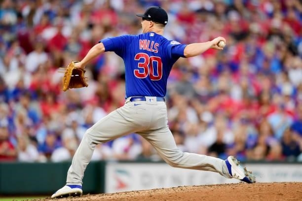 Alec Mills of the Chicago Cubs pitches during a game between the Chicago Cubs and Cincinnati Reds at Great American Ball Park on July 02, 2021 in...