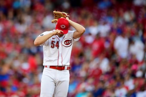 Sonny Gray of the Cincinnati Reds pitches during a game between the Chicago Cubs and Cincinnati Reds at Great American Ball Park on July 02, 2021 in...