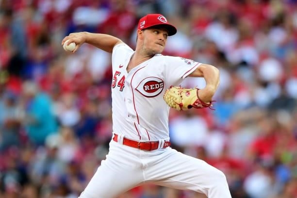 Sonny Gray of the Cincinnati Reds pitches during a game between the Chicago Cubs and Cincinnati Reds at Great American Ball Park on July 02, 2021 in...