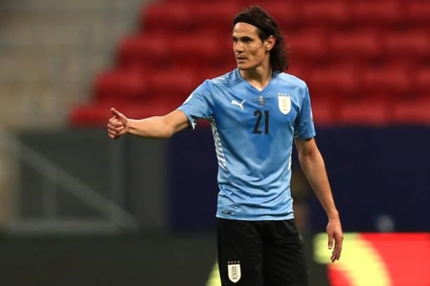 Edinson Cavani of Uruguay gives a thumb up during a quarter-final match of Copa America Brazil 2021 between Colombia and Uruguay at Mane Garrincha...