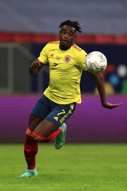 Duvan Zapata of Colombia controls the ball during a quarter-final match of Copa America Brazil 2021 between Colombia and Uruguay at Mane Garrincha...