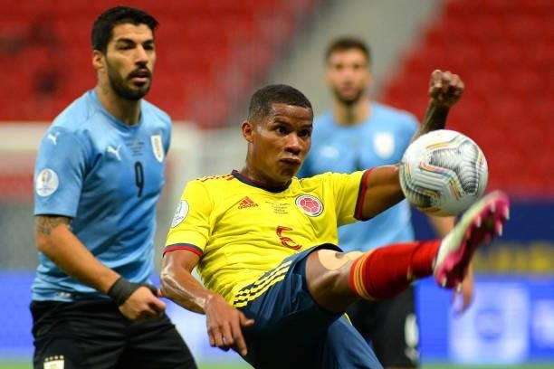 Wilmar Barrios of Colombia kicks the ball during a quarter-final match of Copa America Brazil 2021 between Colombia and Uruguay at Mane Garrincha...