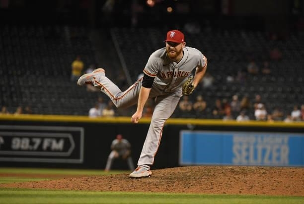 Zack Littell of the San Francisco Giants delivers a pitch against the Arizona Diamondbacks at Chase Field on July 02, 2021 in Phoenix, Arizona.