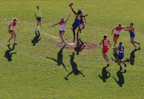 During the round 16 AFL match between Sydney Swans and West Coast Eagles at GMHBA Stadium on July 04, 2021 in Geelong, Australia.