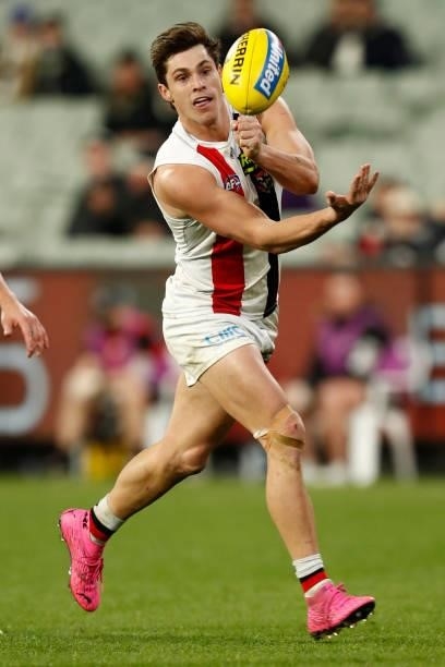 Jack Steele of the Saints handballs during the round 16 AFL match between Collingwood Magpies and St Kilda Saints at Melbourne Cricket Ground on July...