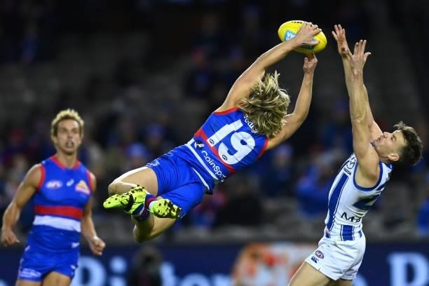 Cody Weightman of the Bulldogs marks during the round 16 AFL match between Western Bulldogs and North Melbourne Kangaroos at Marvel Stadium on July...