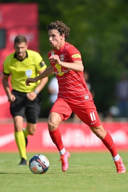 Brenden Aaronson of FC Red Bull Salzburg plays the ball during the Pre-Season Friendly match between FC Red Bull Salzburg and AS Monaco at Maximarkt...