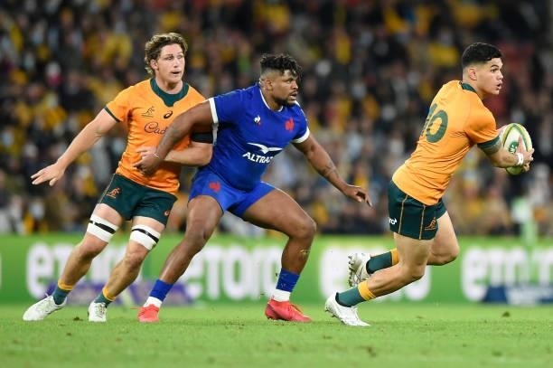 Noah Lolesio of the Wallabies looks to pass the ball during the international Test match between the Australia Wallabies and France at Suncorp...