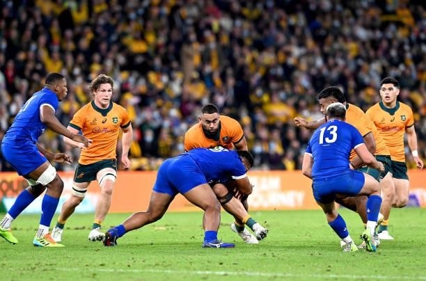 Lukhan Salakaia-Loto of the Wallabies takes on the defence during the international Test match between the Australia Wallabies and France at Suncorp...