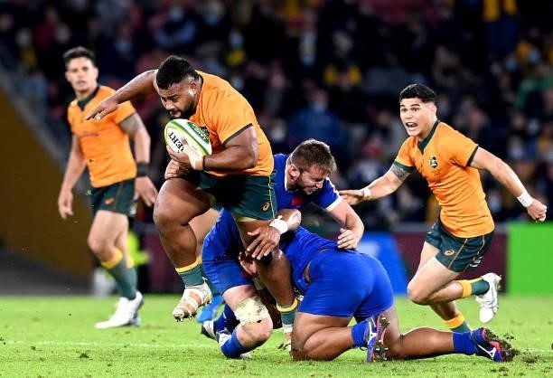Taniela Tupou of the Wallabies breaks through the defence during the international Test match between the Australia Wallabies and France at Suncorp...