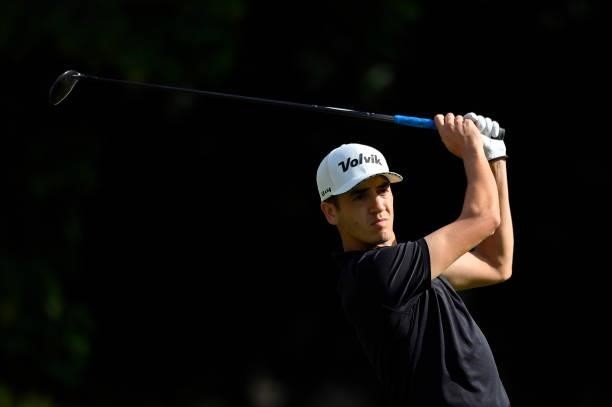 Sam Testelin of France plays his first shot on the 1st hole during Day One of Le Vaudreuil Golf Challenge at Golf PGA France du Vaudreuil on July 08,...