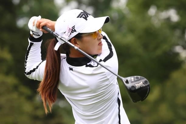 Jennifer Song watches her drive on the seventh hole during the first round of the Marathon LPGA Classic presented by Dana at Highland Meadows Golf...