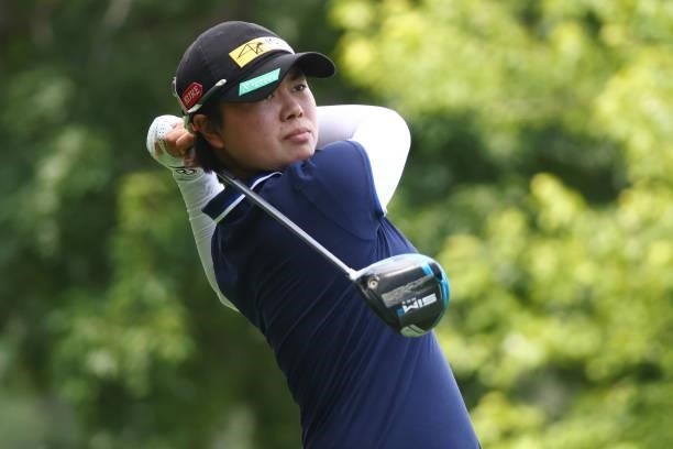Yuka Saso of the Philippines hits her drive on the 11th hole during the first round of the Marathon LPGA Classic presented by Dana at Highland...