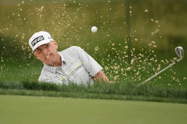 Kevin Sutherland plays his shot on the first hole during the first round of the U.S. Senior Open Championship at the Omaha Country Club on July 08,...