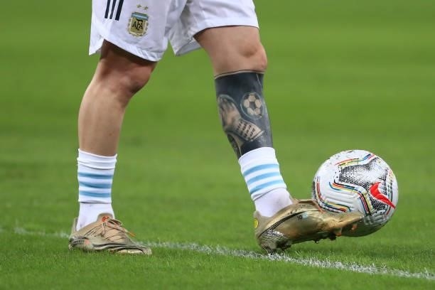 Detail of the leg tattoo of Lionel Messi of Argentina during warm up prior to the final of Copa America Brazil 2021 between Brazil and Argentina at...