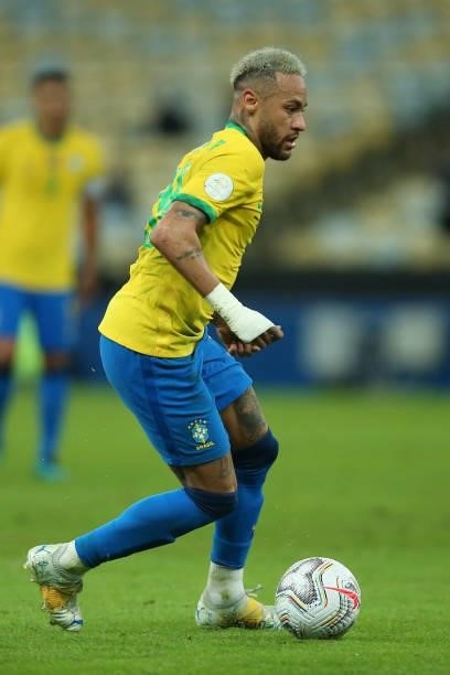 Neymar Jr. Of Brazil controls the ball during the final of Copa America Brazil 2021 between Brazil and Argentina at Maracana Stadium on July 10, 2021...