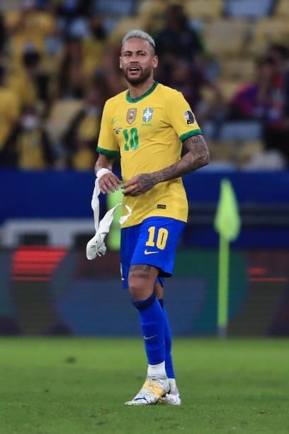 Neymar Jr. Of Brazil reacts after losing the final of Copa America Brazil 2021 between Brazil and Argentina at Maracana Stadium on July 10, 2021 in...