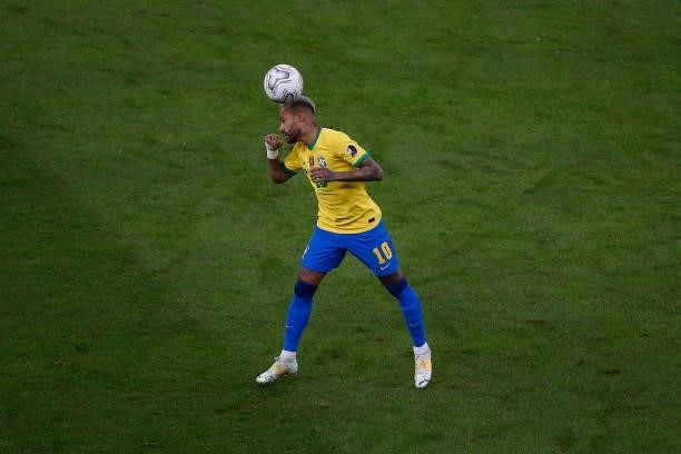Neymar Jr. Of Brazil heads the ball during the final of Copa America Brazil 2021 between Brazil and Argentina at Maracana Stadium on July 10, 2021 in...