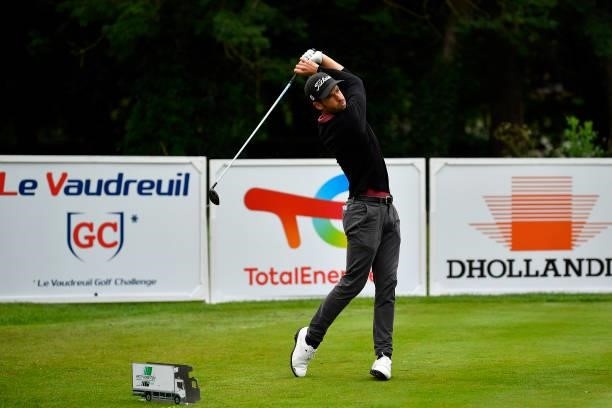 Victor Riu of France plays his first shot on the 1st hole during Day Four of Le Vaudreuil Golf Challenge at Golf PGA France du Vaudreuil on July 11,...