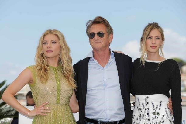 Katheryn Winnick, Sean Penn and Dylan Penn attends the "Flag Day