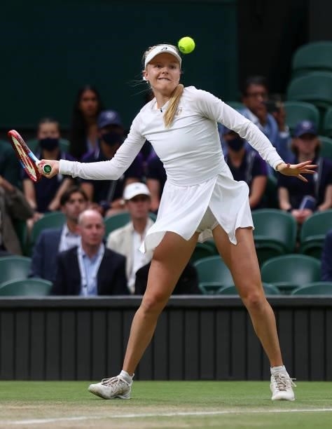 Harriet Dart of Great Britain during their mixed doubles Final match against Neal Skupski of Great Britain and Desirae Krawczyk of USA during Day...