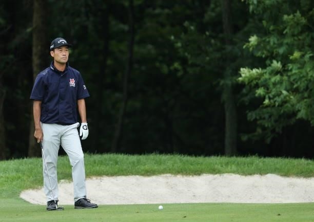 Kevin Na prepares to play his second shot on the sixth hole during the final round of the John Deere Classic at TPC Deere Run on July 11, 2021 in...