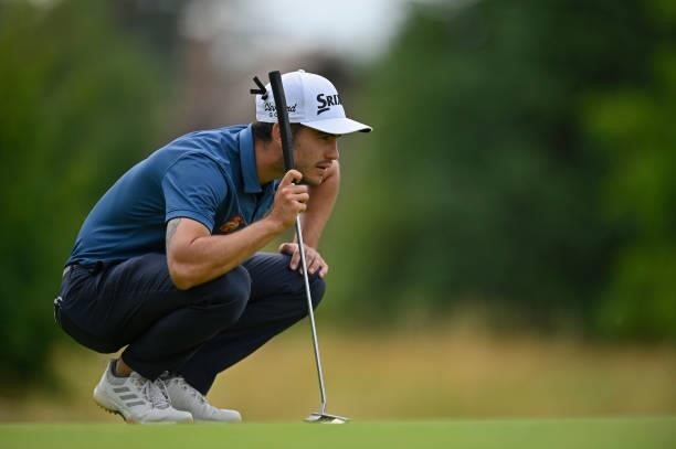Ivan Cantero Gutierrez of Spain lines for his putt on the 18th hole green on during Day Four of Le Vaudreuil Golf Challenge at Golf PGA France du...