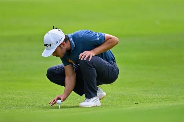 Ivan Cantero Gutierrez of Spain lines for his putt on the 18th hole green on during Day Four of Le Vaudreuil Golf Challenge at Golf PGA France du...