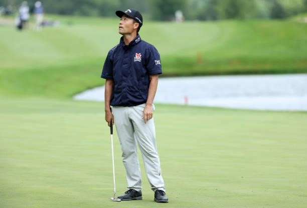 Kevin Na reacts to a missed birdie putt on the 18th green during the final round of the John Deere Classic at TPC Deere Run on July 11, 2021 in...