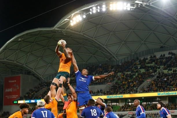Lukhan Salakaia-Loto of the Wallabies wins the ball in a line out during the International Test match between the Australian Wallabies and France at...