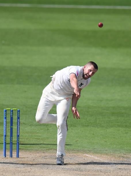 Matthew Lamb of Warwickshire bowls during the LV = Insurance County Championship match between Worcestershire and Warwickshire at New Road on July...