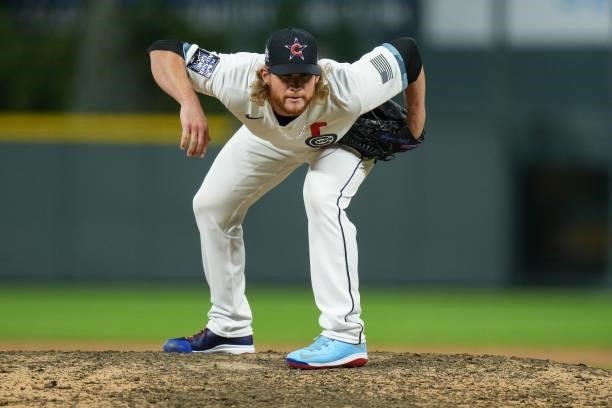 National League All-Star Craig Kimbrel of the Chicago Cubs prepares to deliver a pitch against the American League team during the 91st MLB All-Star...