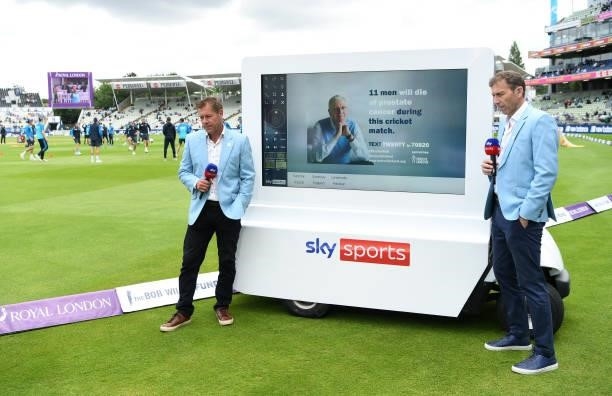 Skysports commentators Ian Ward and Michael Atherton present from the skycart during the 3rd Royal London Series One Day International between...